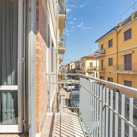 Daire Close To The Viareggio